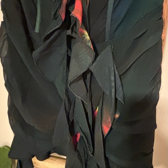 Forest green mini dress with streamer and ruffles - Picture 2 of 4